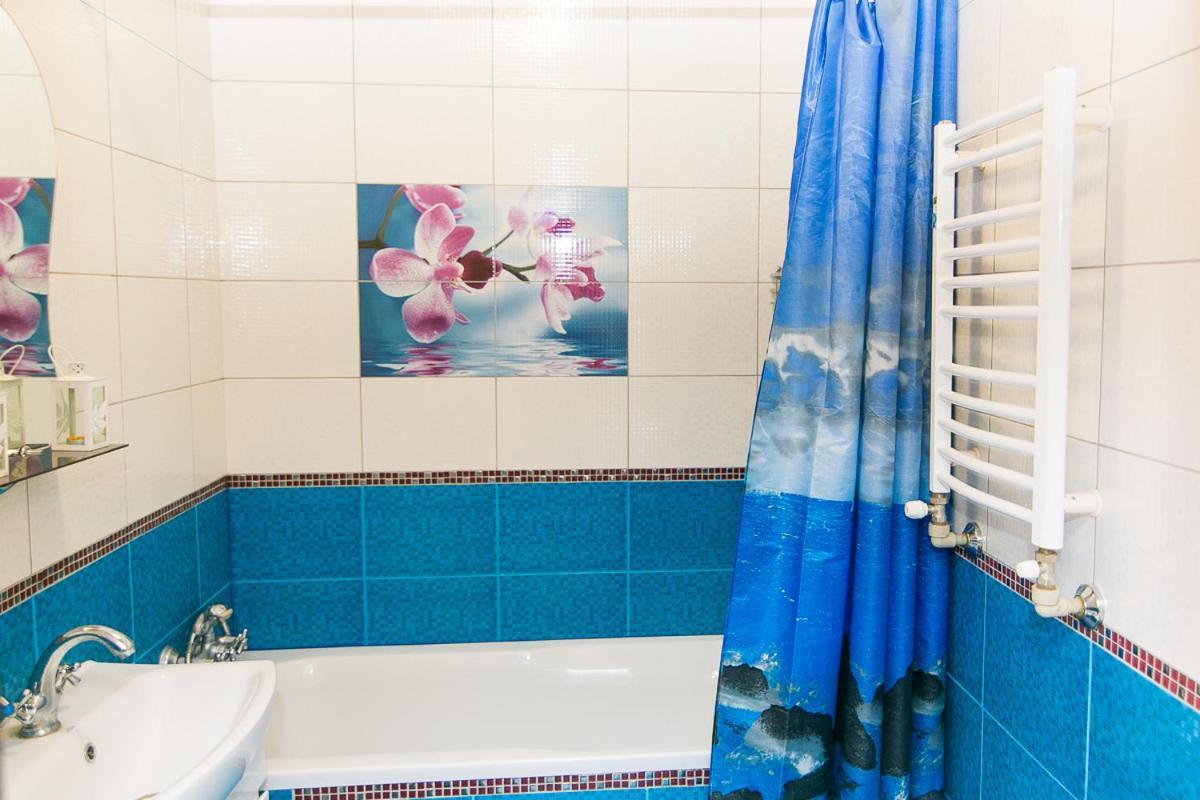 סומי Vip Apartmens Faraon On Illinskaya 1 Floor מראה חיצוני תמונה