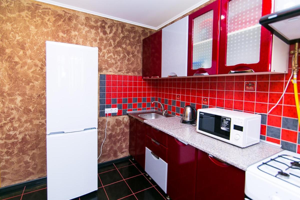 סומי Vip Apartmens Faraon On Illinskaya 1 Floor מראה חיצוני תמונה